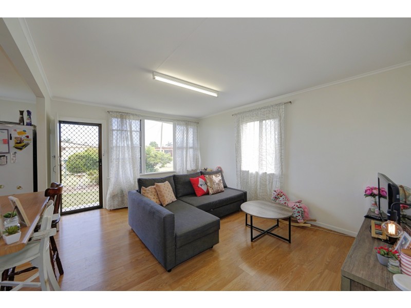 7 Walsh Street, Walkervale QLD 4670