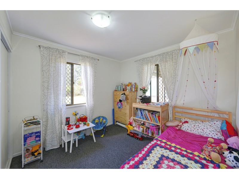 7 Walsh Street, Walkervale QLD 4670