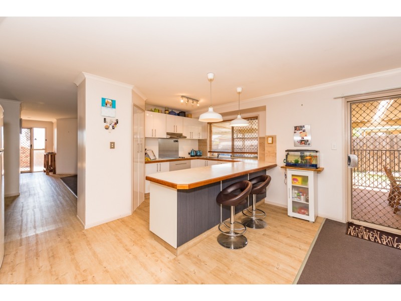 3 Swan Drive, Kalkie QLD 4670