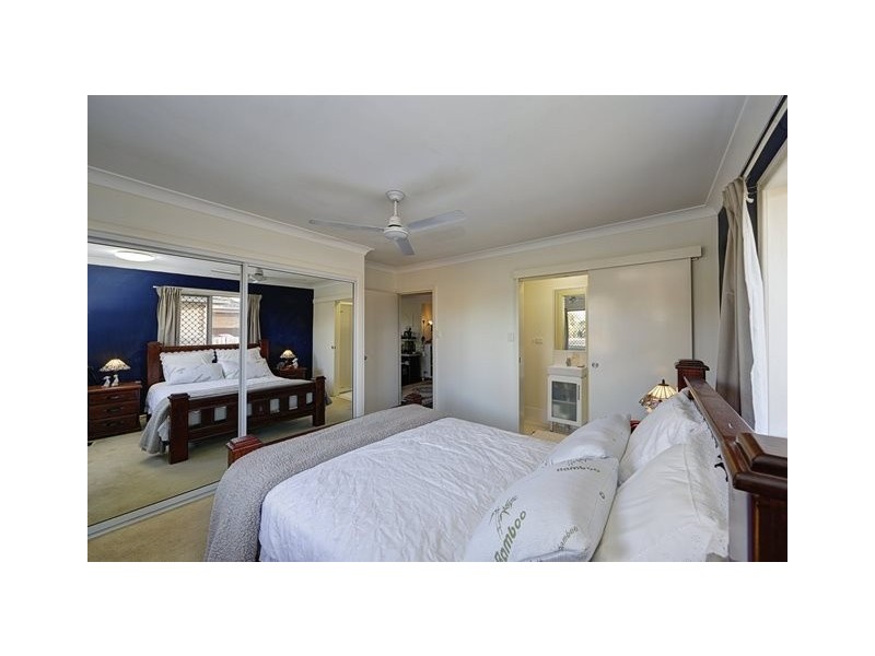 3/2 King Street, Bundaberg North QLD 4670