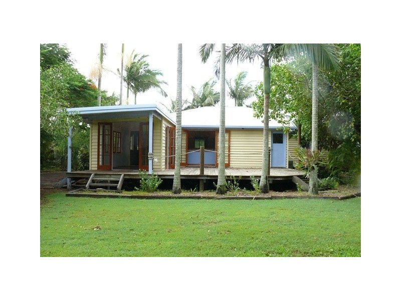 25 Watsons Road, Bargara QLD 4670