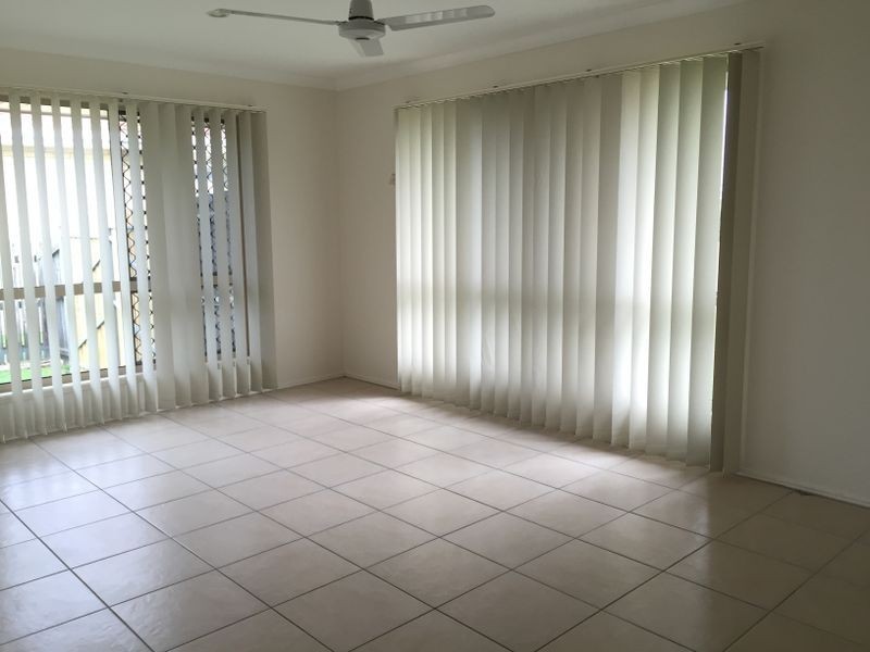 8 Searink Crt, Bargara QLD 4670