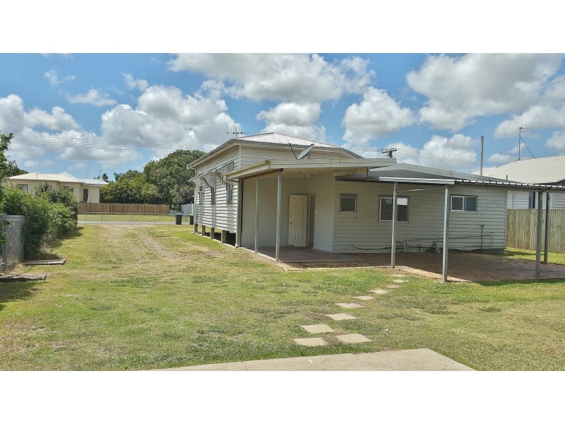 21 Wilmot Street, Bundaberg North QLD 4670