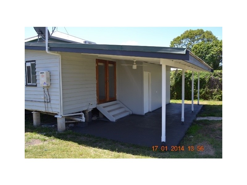 4 Water Street, Walkervale QLD 4670