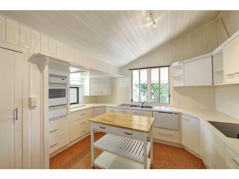 128 Woondooma Street, Bundaberg West QLD 4670