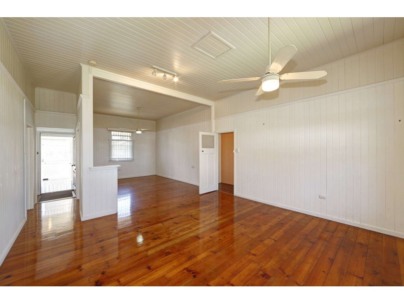 128 Woondooma Street, Bundaberg West QLD 4670