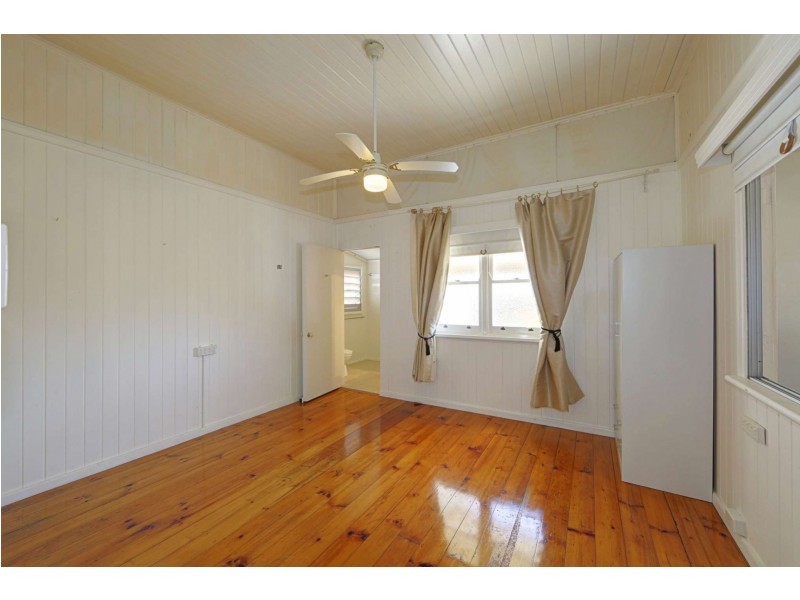 128 Woondooma Street, Bundaberg West QLD 4670