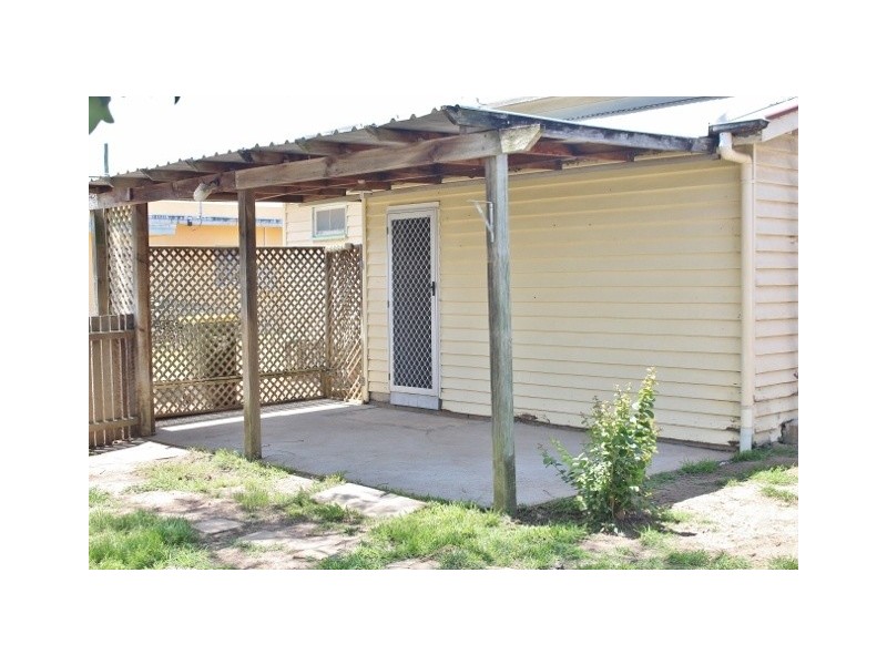 31 Hurst St, Walkervale QLD 4670