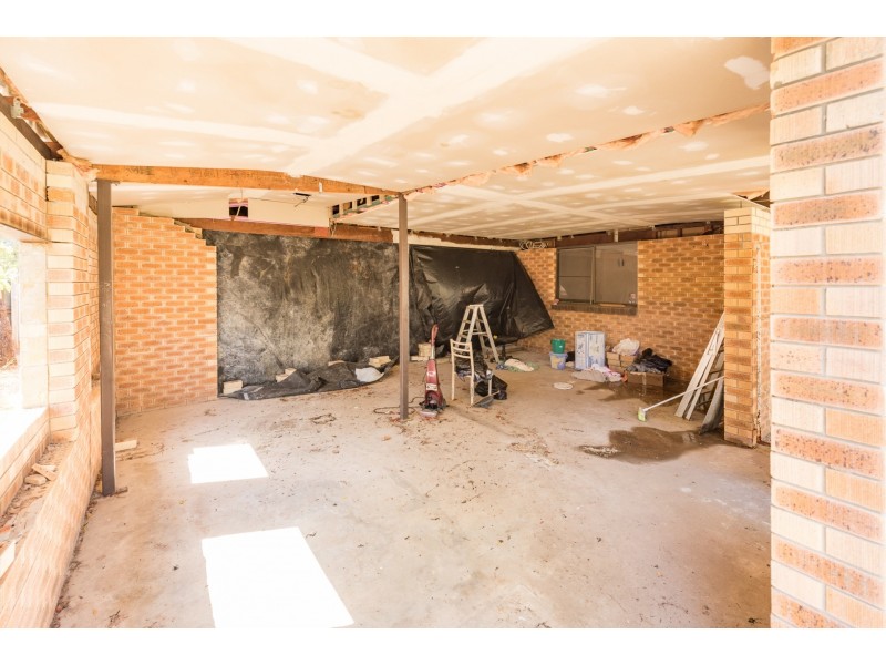 38 Sinclair Street, Avenell Heights QLD 4670