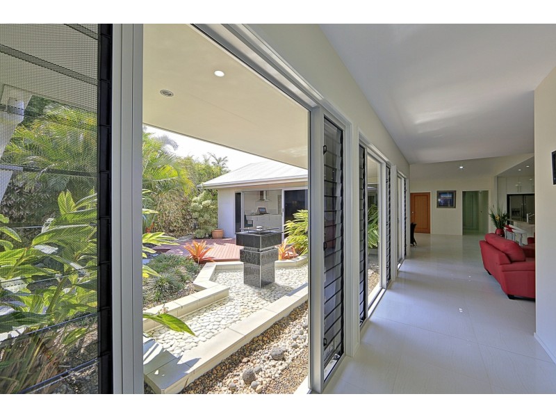 13 Bussey Street, Bargara QLD 4670