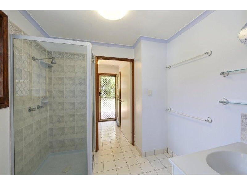 5 Cossart Crescent, Bargara QLD 4670