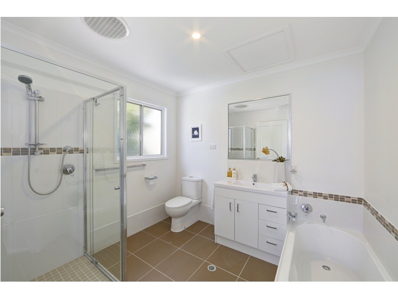 39 Thomas Thomsen Drive, Thabeban QLD 4670