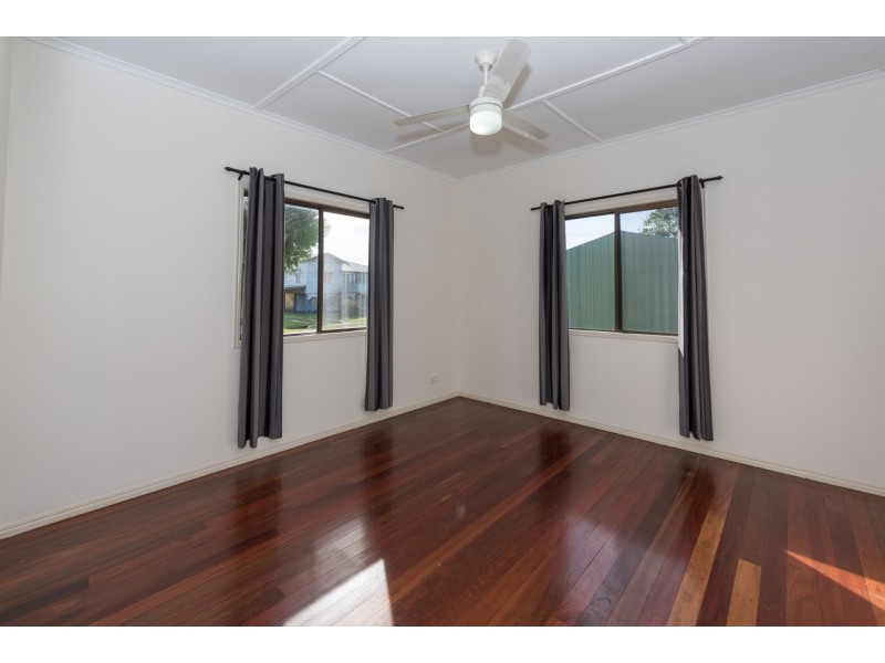 8 Wilmot Street, Bundaberg North QLD 4670