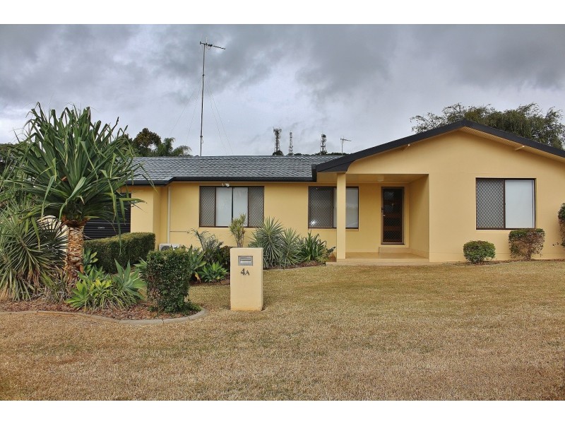 4a Barellan Parade, Qunaba QLD 4670