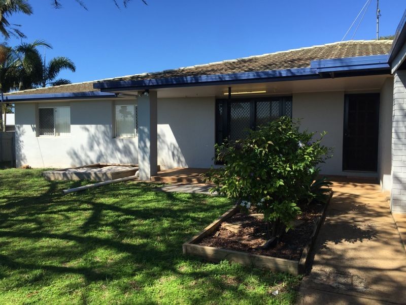 1 Barellan Pde, Qunaba QLD 4670