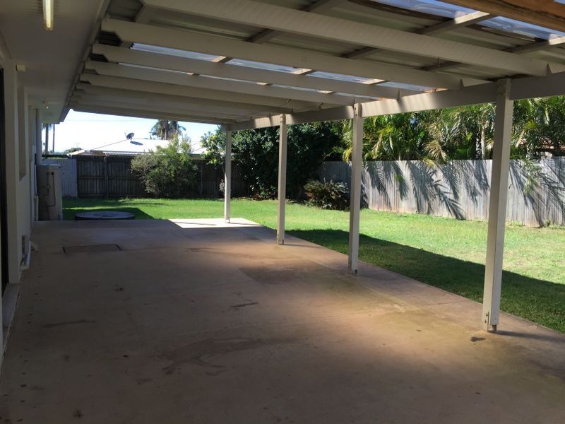 1 Barellan Pde, Qunaba QLD 4670