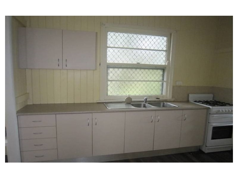 3 Lamb Street, Walkervale QLD 4670