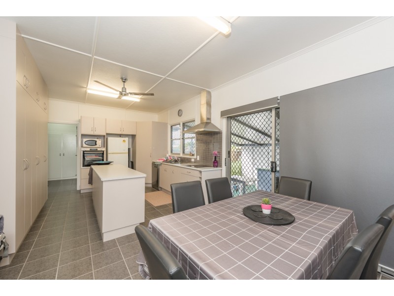 35 Elliott Heads Road, Kepnock QLD 4670
