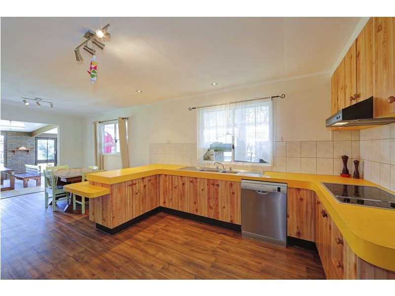 14 Tanner Street, Bargara QLD 4670