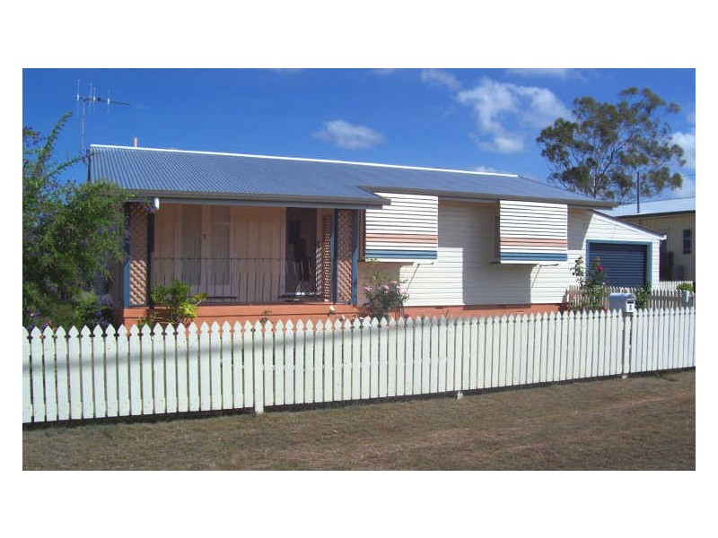 8 Bonding Street, Kepnock QLD 4670