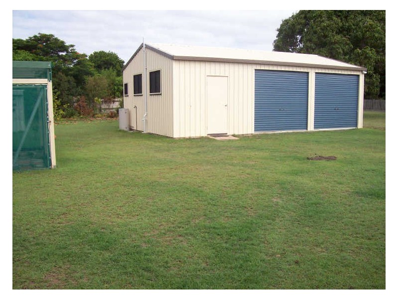 8 Bonding Street, Kepnock QLD 4670