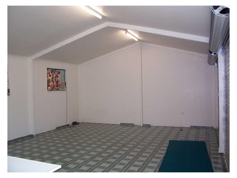 8 Bonding Street, Kepnock QLD 4670