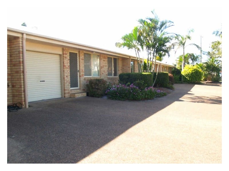 2/42 Perry Street, Bundaberg North QLD 4670