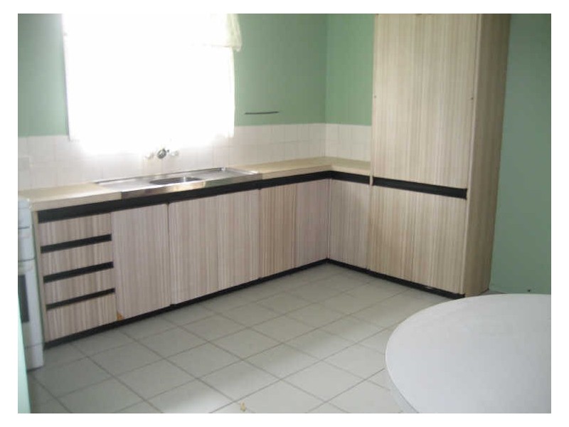 Avenell Heights QLD 4670