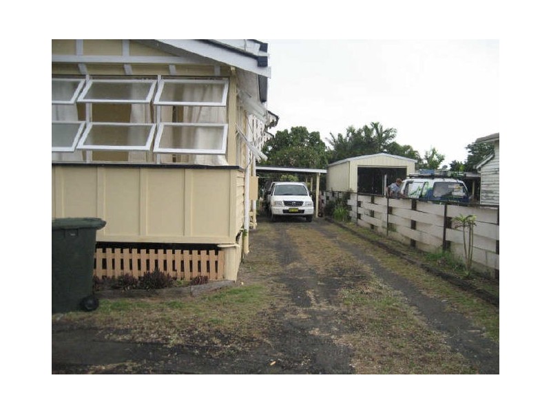 Avenell Heights QLD 4670