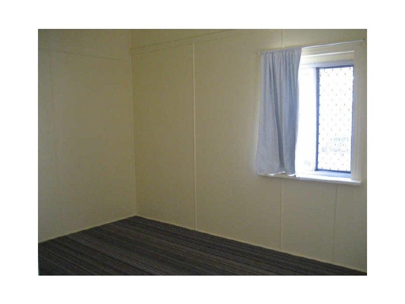 Avenell Heights QLD 4670