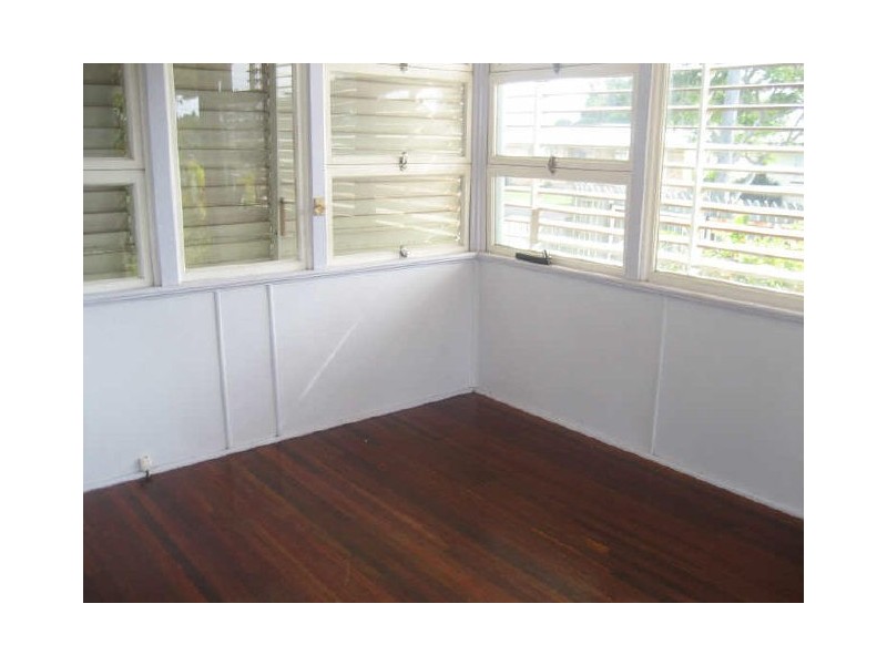 Svensson Heights QLD 4670