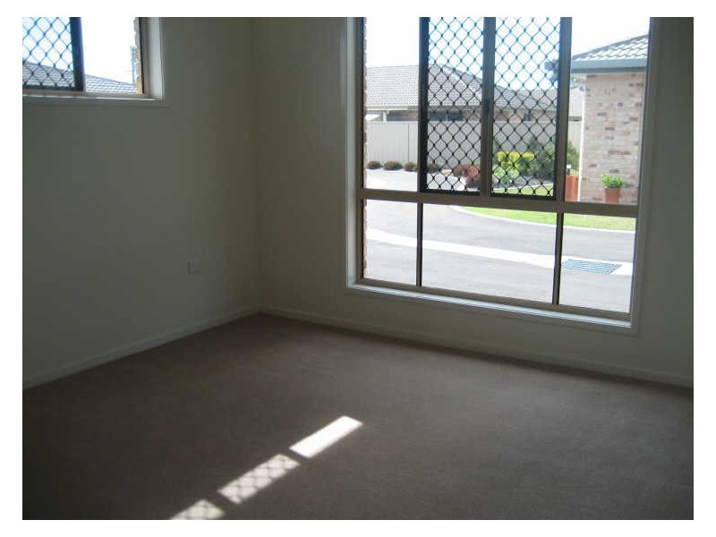 Avenell Heights QLD 4670