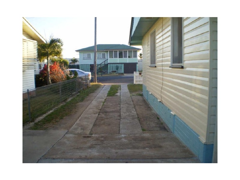 2/5 Birks St  Avenell Heights, Bundaberg QLD 4670