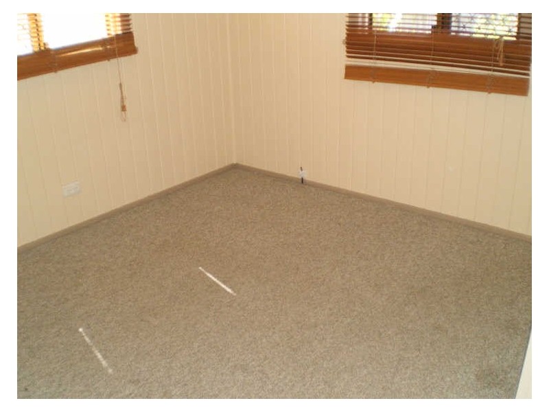 11 Dunn Road, Avenell Heights QLD 4670