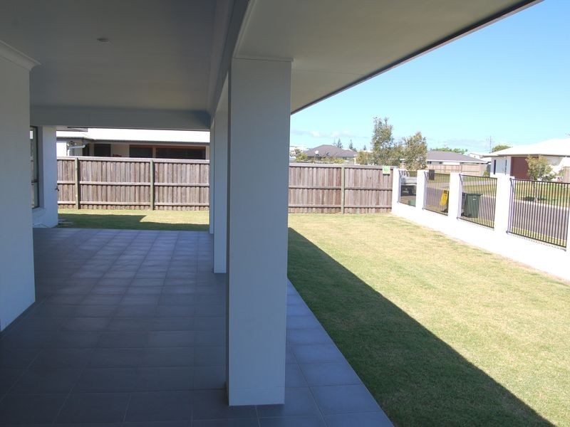 6 Whale Circuit, Bargara QLD 4670