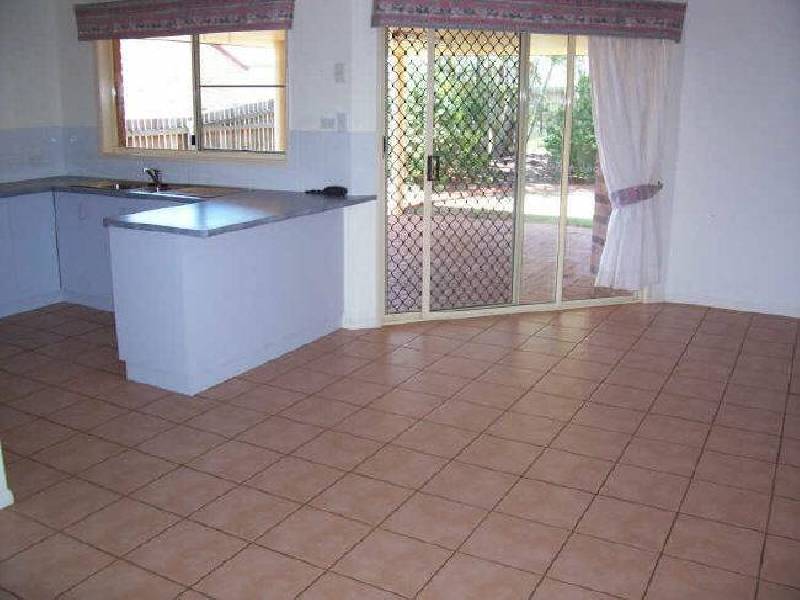 2 Majestic Place, Abbotsford QLD 4670