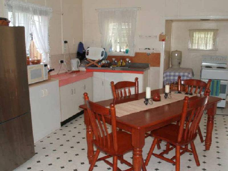 65 Kensington Street, Abbotsford QLD 4670