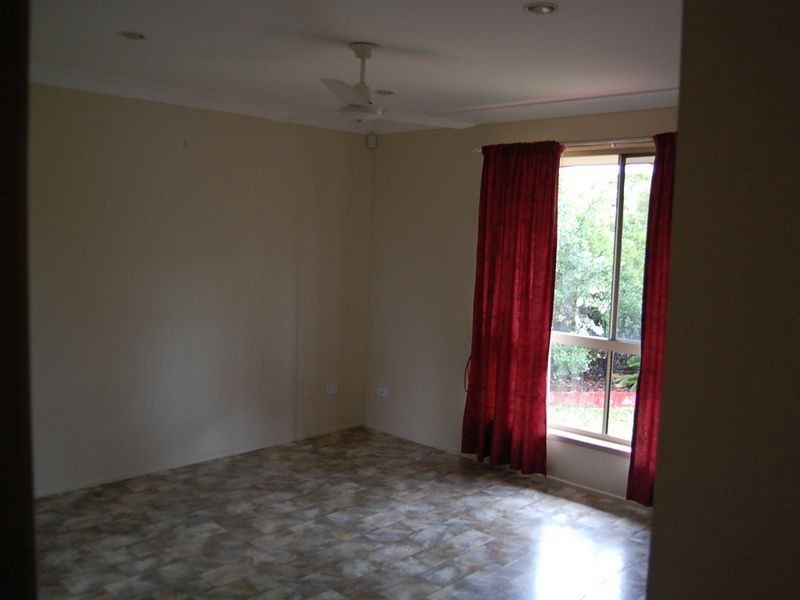 60 Sunset Drive, Thabeban QLD 4670