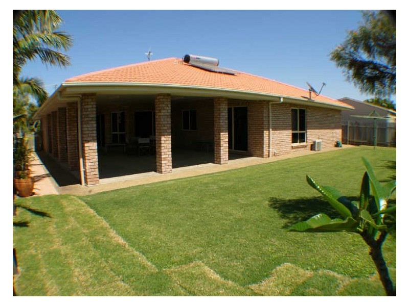 20 Bluewater Drive, Elliott Heads QLD 4670