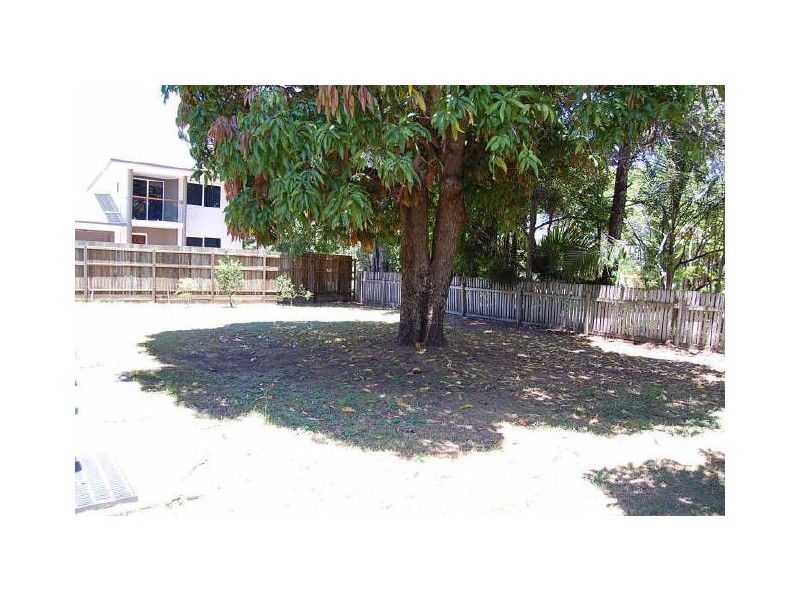 9 Normanby Street, Bundaberg South QLD 4670