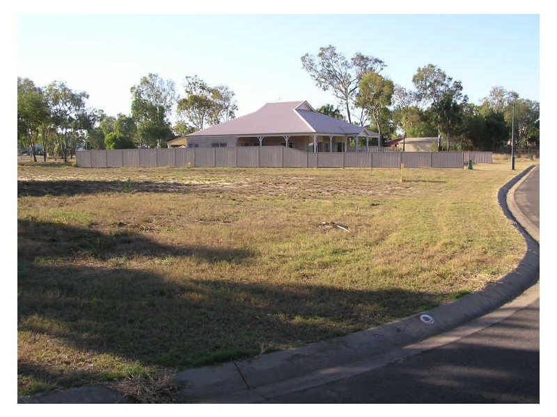 Moore Park Beach QLD 4670