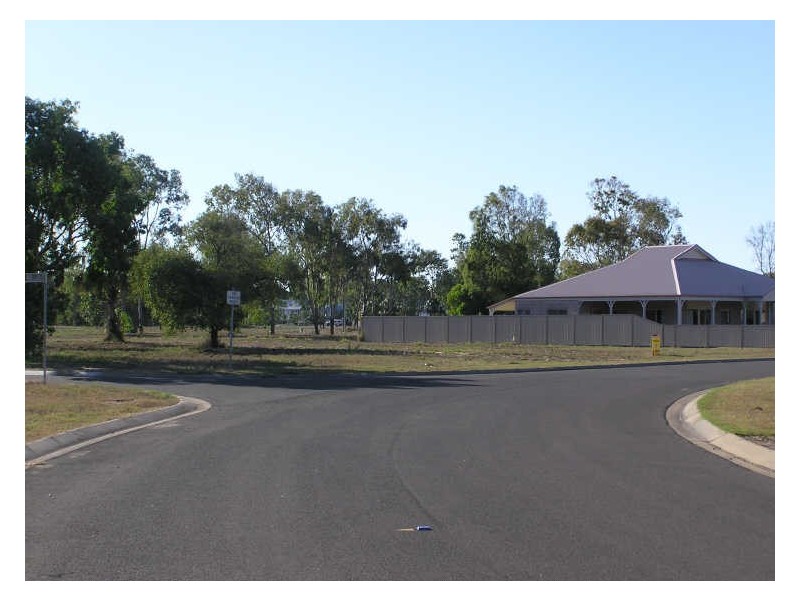 Moore Park Beach QLD 4670