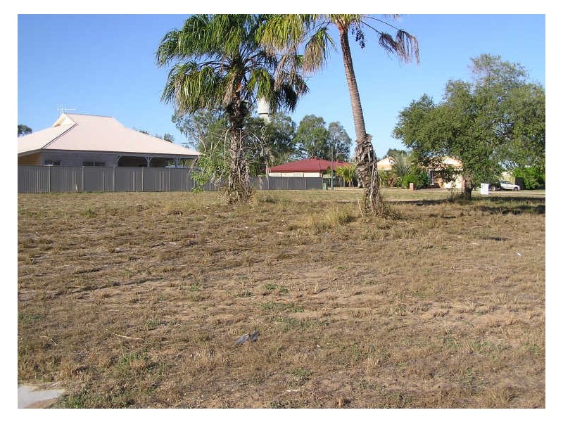 Moore Park Beach QLD 4670