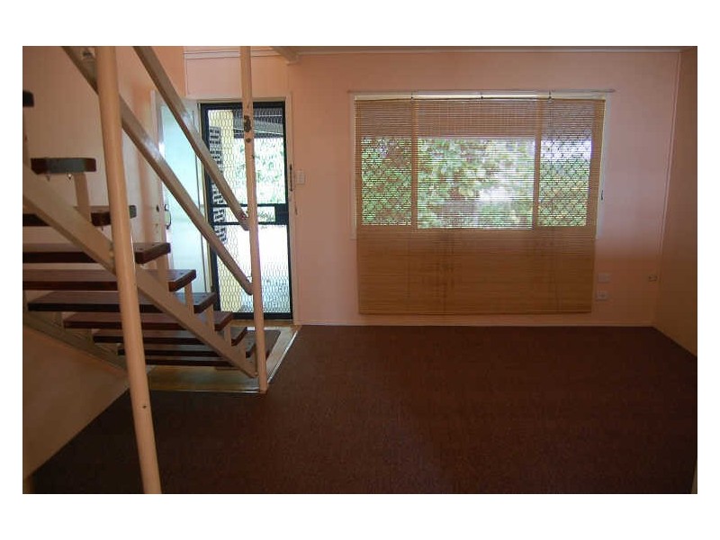 2/41 Walker Street, Bundaberg South QLD 4670