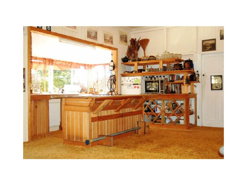 15 Theodore Street, Svensson Heights QLD 4670