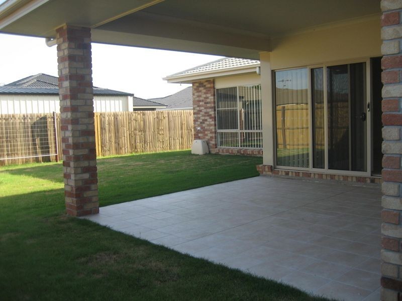 6 Keppel Court, Thabeban QLD 4670