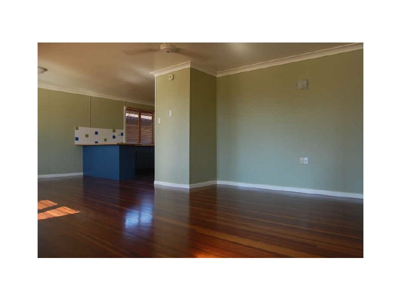 14 Child Street, Svensson Heights QLD 4670