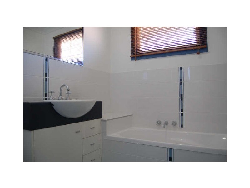 14 Child Street, Svensson Heights QLD 4670