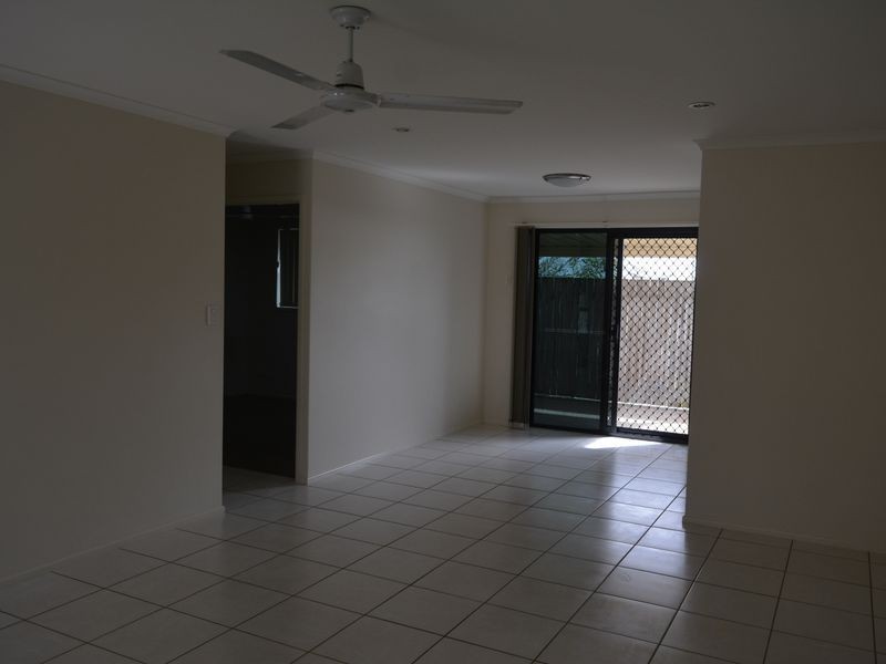 2/3 Robert Street, Bundaberg South QLD 4670