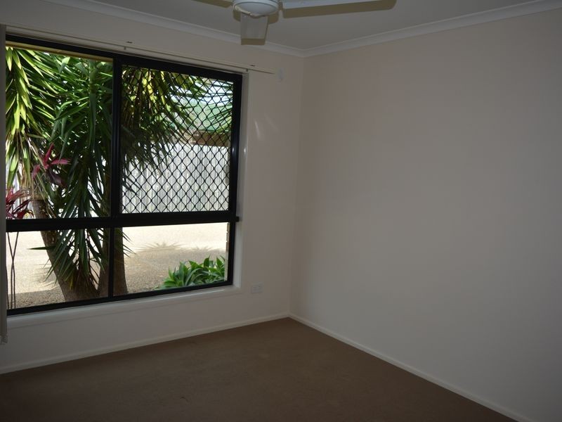 2/3 Robert Street, Bundaberg South QLD 4670